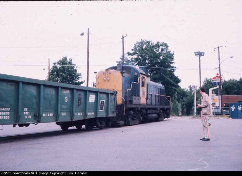 LI 1556 on RF56 backing onto the hospital siding